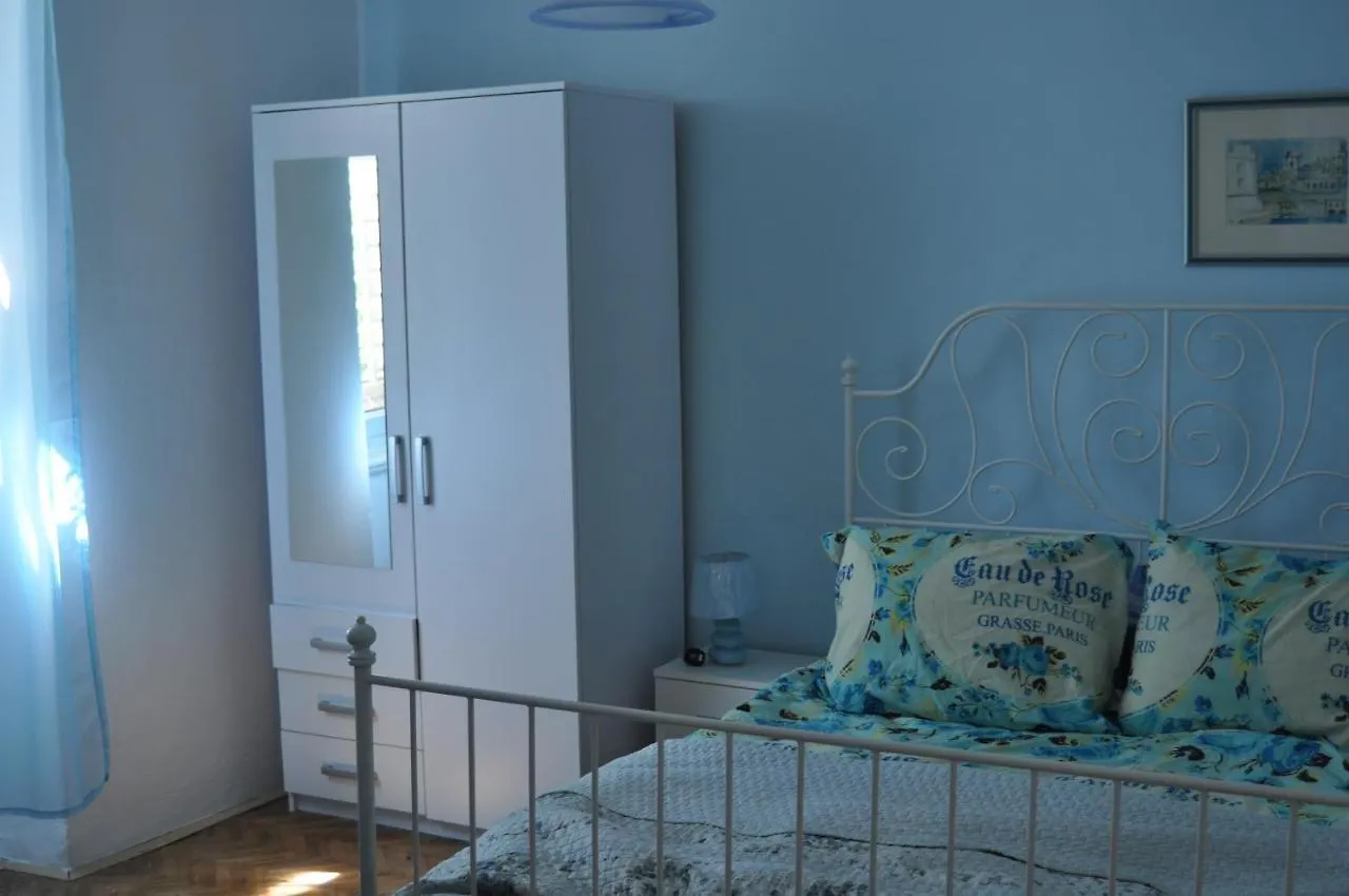 Olivera Apartments