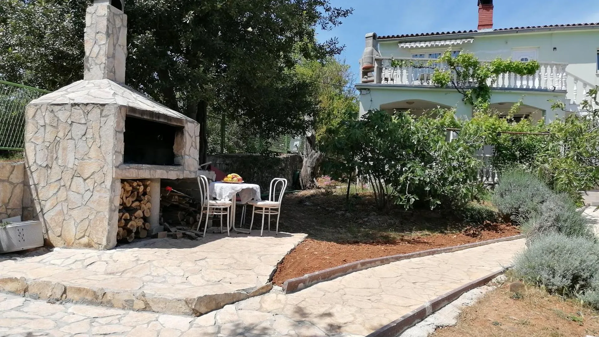 Olivera Apartments 0*, Pula Croatia
