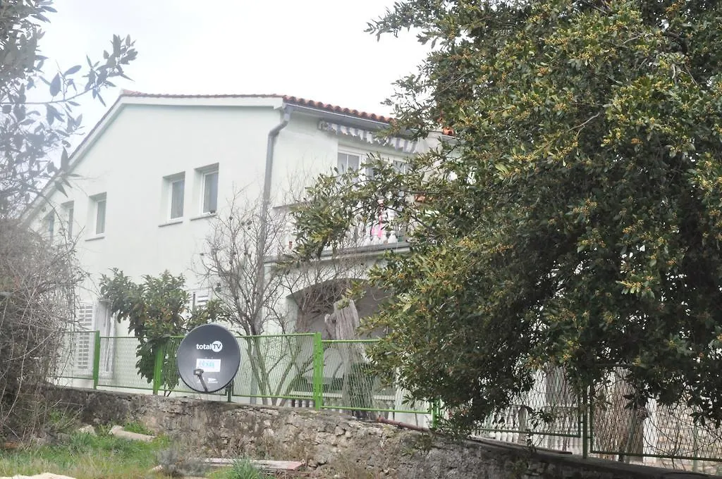 Olivera Apartments 0*, Pula