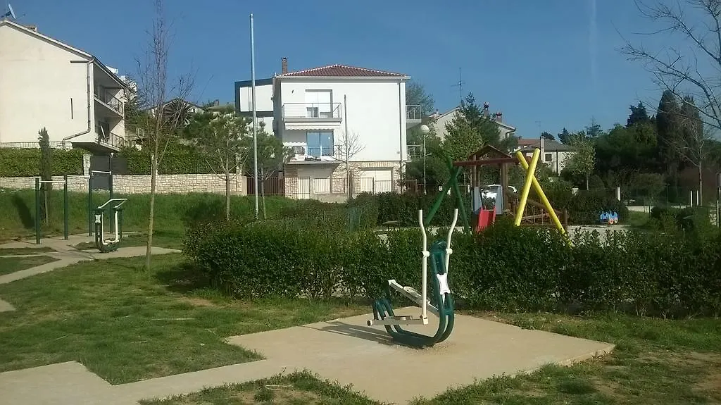 Olivera Apartments 0*, Pula Croatia